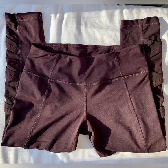 Active Life Mesh Crisscross Capri Leggings size Small - Picture 7 of 9